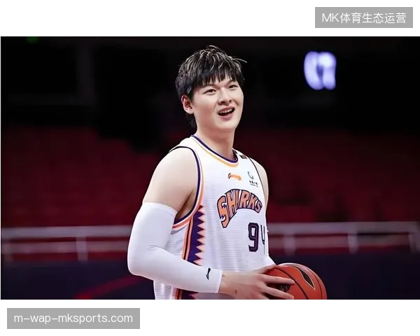 古德温总决赛场均19.7分盘活全队,王哲林统治级两双助上海男篮击败广厦加冕队史第二冠 古德温总决赛场均19.7分盘活全队,王哲林统治级两双助上海男篮击败广厦加冕队史第二冠